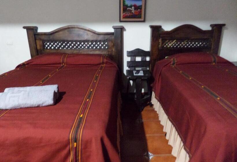 اتاق استاندارد با سرویس بهداشتی مشترک, Casa Del Cerro