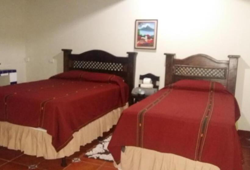 اتاق استاندارد با سرویس بهداشتی مشترک, Casa Del Cerro