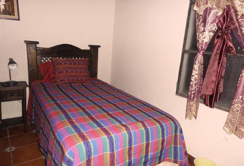 اتاق استاندارد یک تخته با سرویس بهداشتی مشترک, Casa Del Cerro