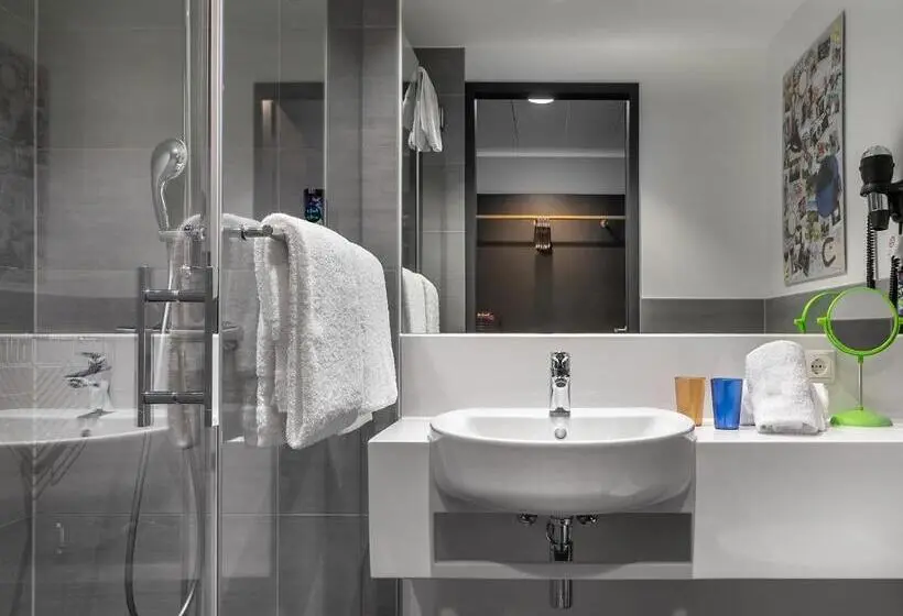 اتاق سوپریور, Holiday Inn   The Niu, Fury Aschheim Messe, An Ihg