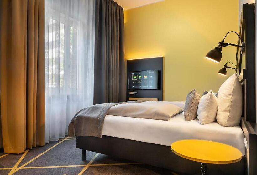 Superior-huone, Holiday Inn   The Niu, Fury Aschheim Messe, An Ihg