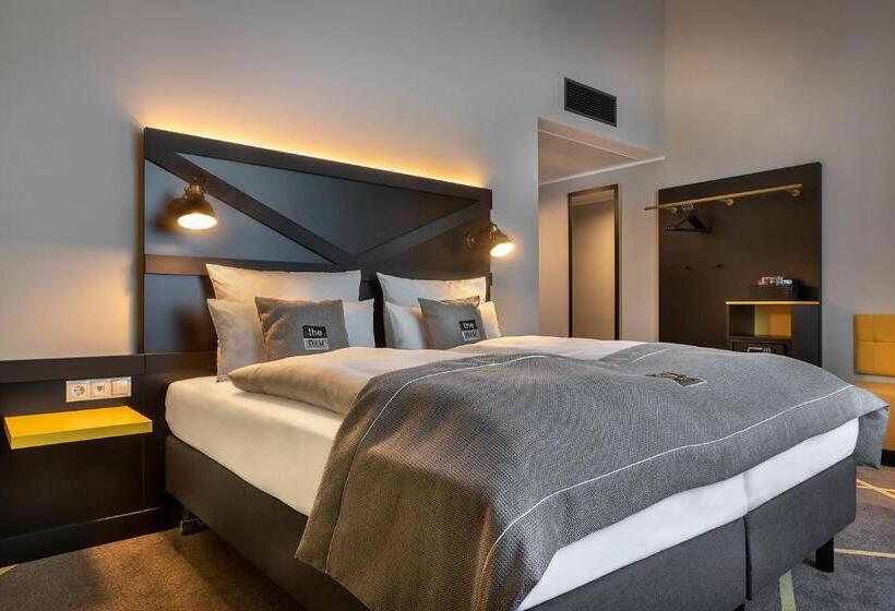 Superior-huone, Holiday Inn   The Niu, Fury Aschheim Messe, An Ihg