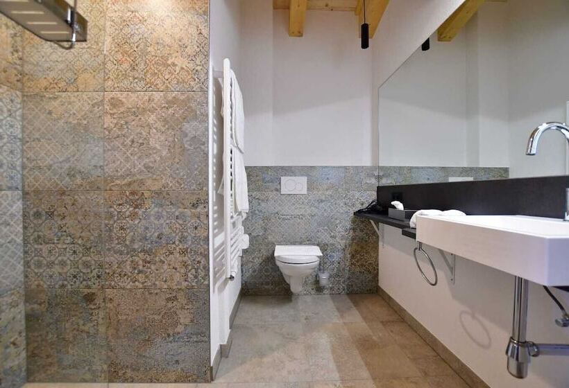 آپارتمان 1 خوابه, Kappl Apart