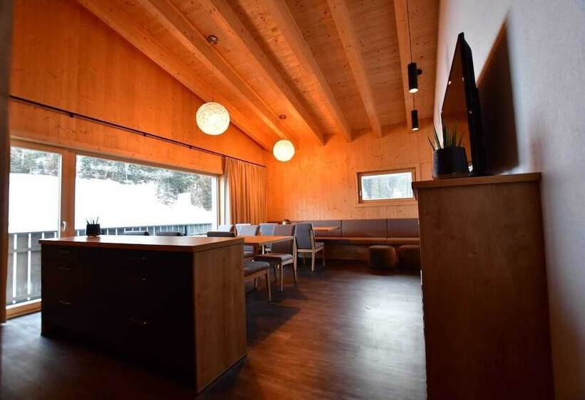 آپارتمان 1 خوابه, Kappl Apart