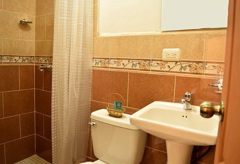 اتاق استاندارد چهار تخته, Casa Dona Mercedes