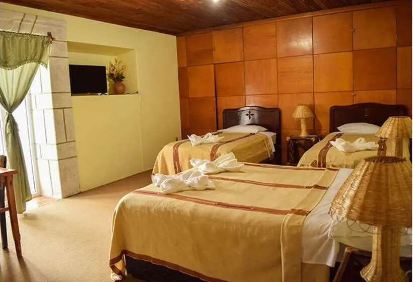 اتاق استاندارد چهار تخته, Casa Dona Mercedes