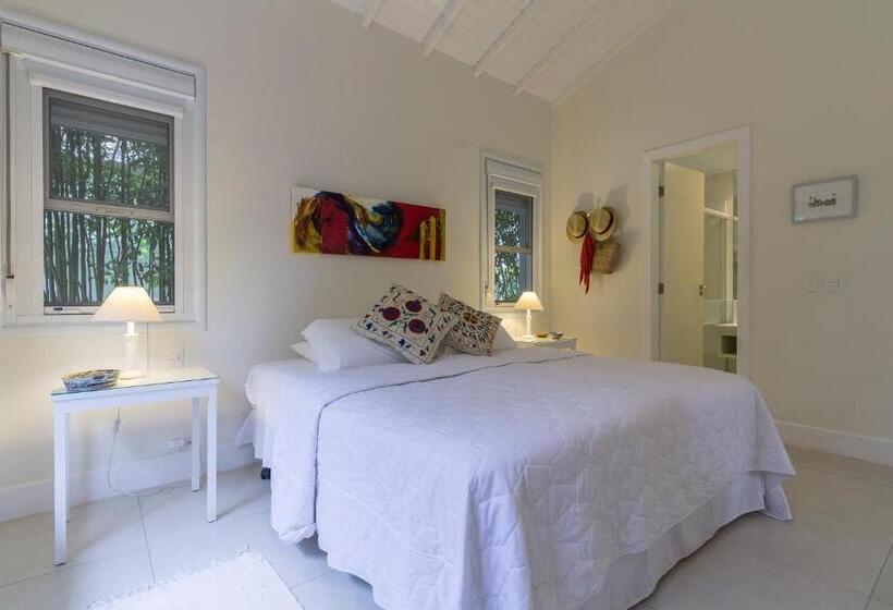 بانگلوی لوکس, Pousada Magias De Paraty