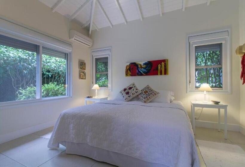 بانگلوی لوکس, Pousada Magias De Paraty