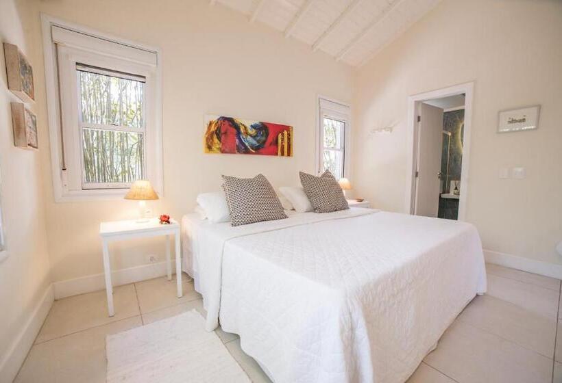 بانگلوی لوکس, Pousada Magias De Paraty