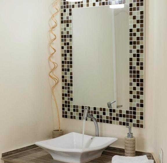 اتاق سوپریور خانوادگی, Oceanic Lodge