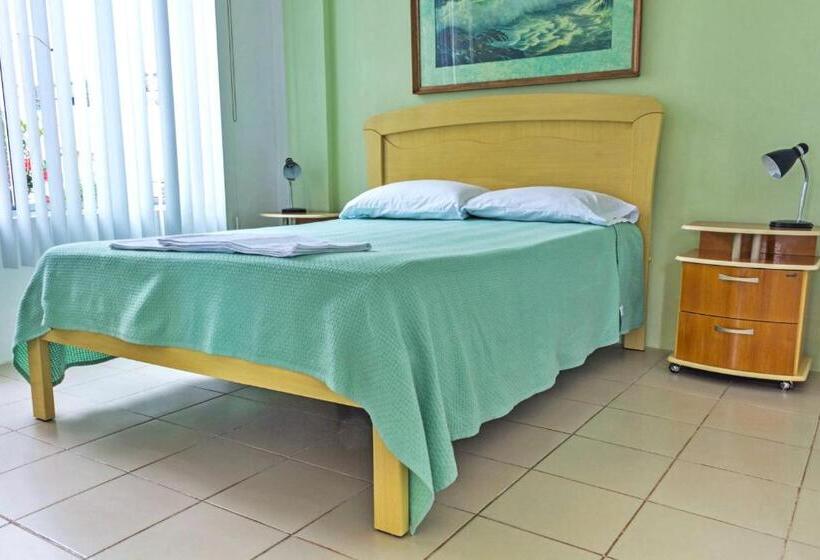 اتاق سوپریور خانوادگی, Oceanic Lodge