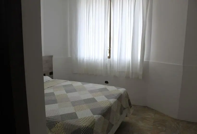 اتاق لوکس, Dc Suites Aeropuerto