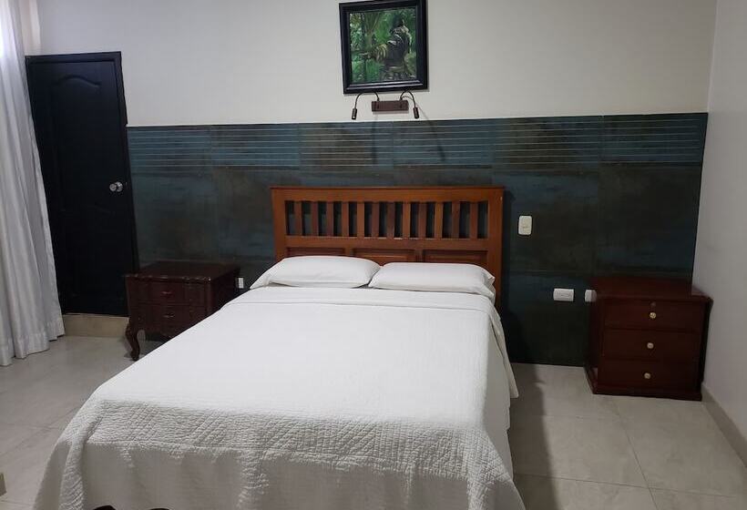 غرفة قياسية ثلاثية, Dc Suites Aeropuerto