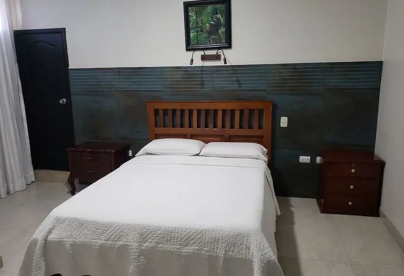 اتاق استاندارد سه نفره, Dc Suites Aeropuerto