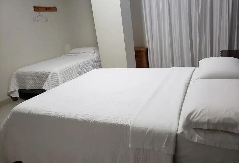 اتاق استاندارد سه نفره, Dc Suites Aeropuerto