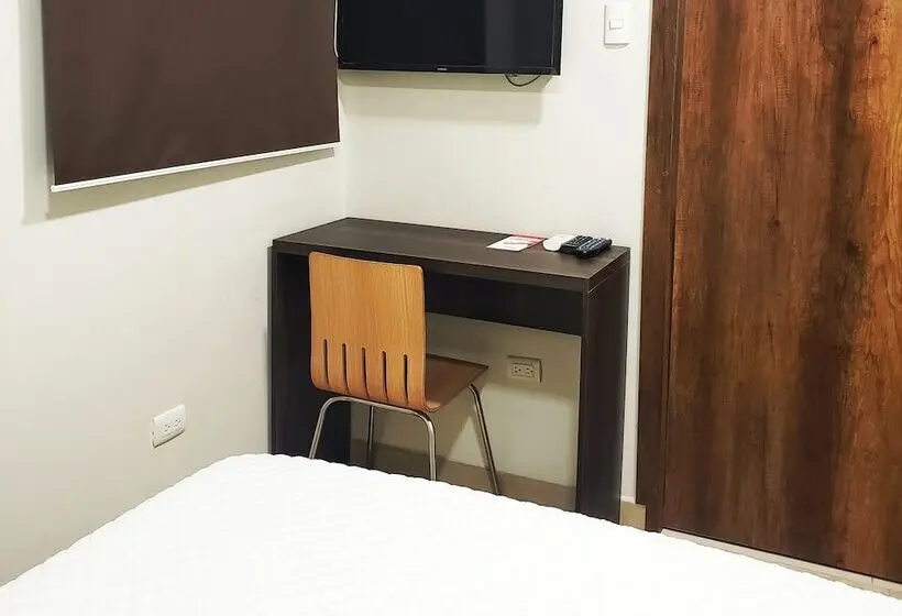 اتاق استاندارد یک نفره, Dc Suites Aeropuerto
