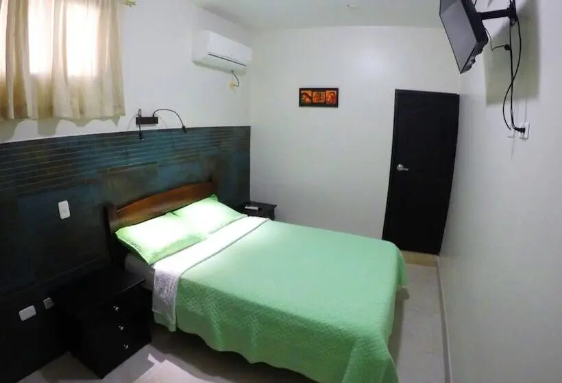 اتاق استاندارد یک نفره, Dc Suites Aeropuerto