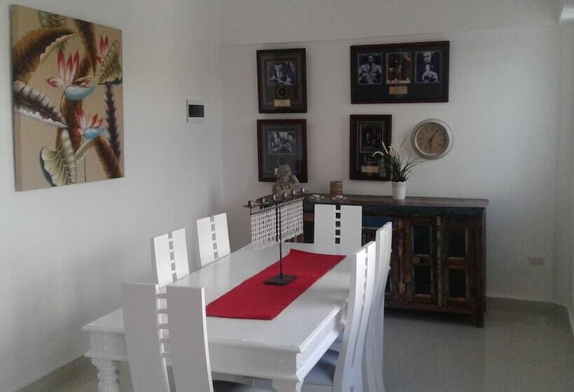 3침실 아파트 풀장 전망, Vista Marina Residence