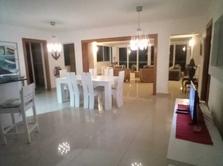 آپارتمان 2 خوابه با چشم‌انداز دریا, Vista Marina Residence