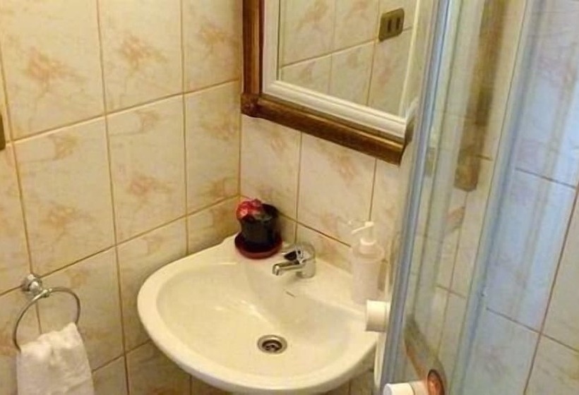 Standard Enkelrum Delat Badrum, Hostal B&b Concepción