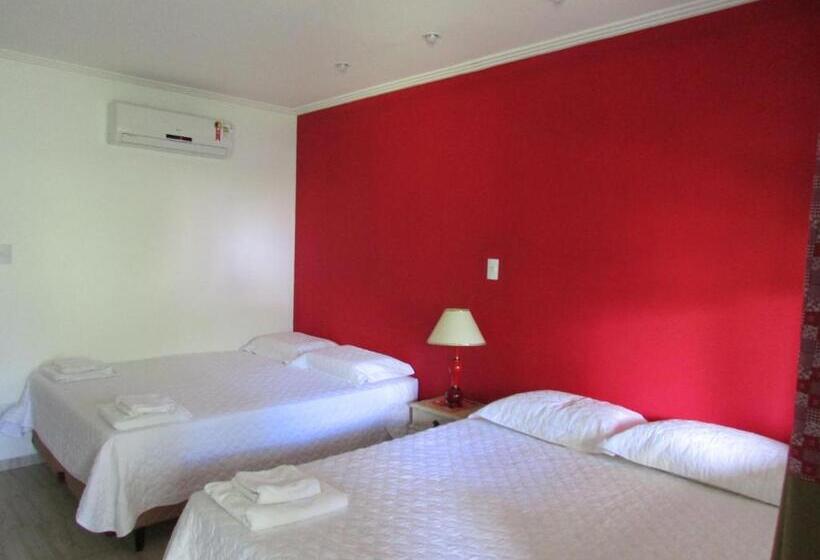 اتاق استاندارد چهارنفره با بالکن, Pousada Ipitanga Iv