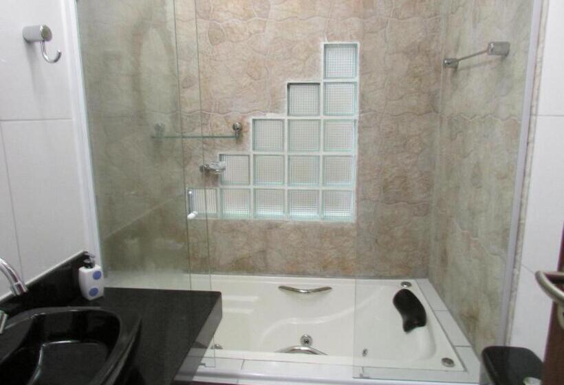 اتاق لوکس چهار تخته, Pousada Ipitanga Iv