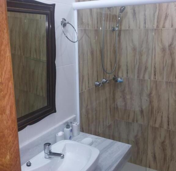 اتاق استاندارد چهارنفره با بالکن, Pousada Ipitanga Iv