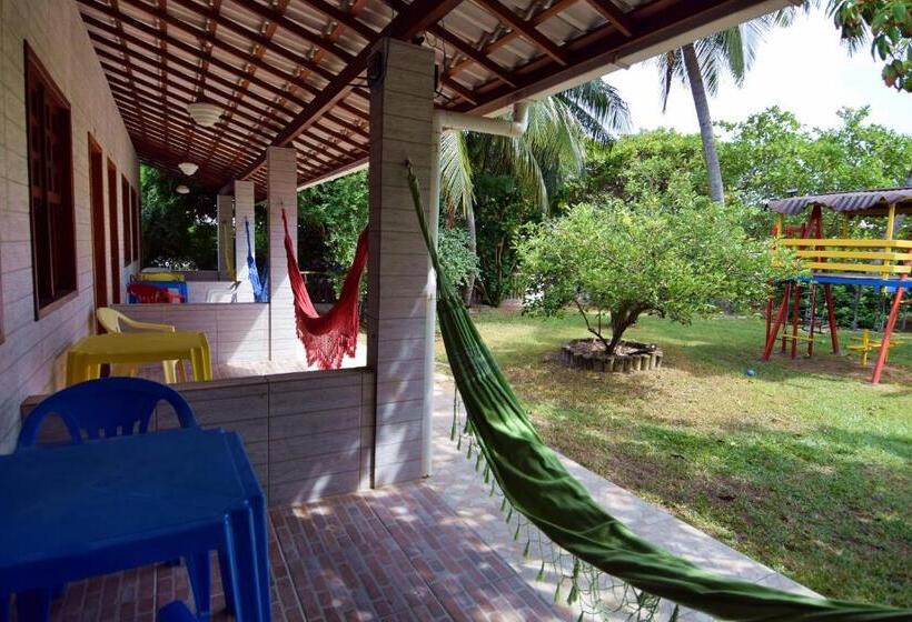 اتاق استاندارد چهارنفره با بالکن, Pousada Ipitanga Iv