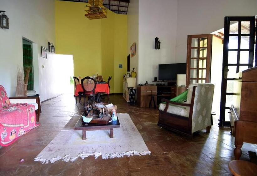 اتاق استاندارد چهارنفره با بالکن, Pousada Ipitanga Iv