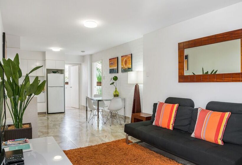 １ベッドルームアパートメント, Bayview Beachfront Apartments, In Town Right On The Beach