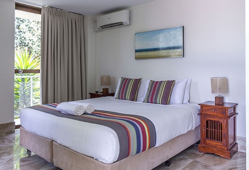 شقة غرفة واحدة, Bayview Beachfront Apartments, In Town Right On The Beach