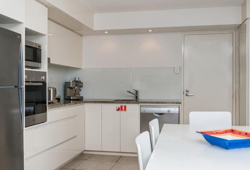 ２ベッドルームアパートメント, Bayview Beachfront Apartments, In Town Right On The Beach