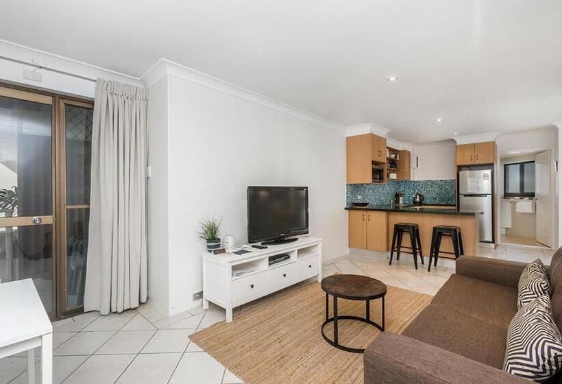 １ベッドルームアパートメント, Bayview Beachfront Apartments, In Town Right On The Beach
