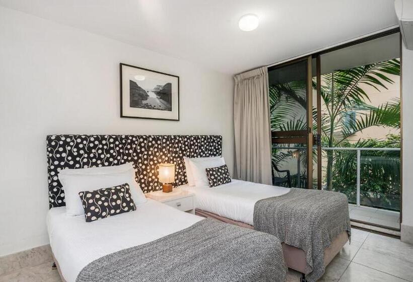 ２ベッドルームのスーペリアアパートメント, Bayview Beachfront Apartments, In Town Right On The Beach