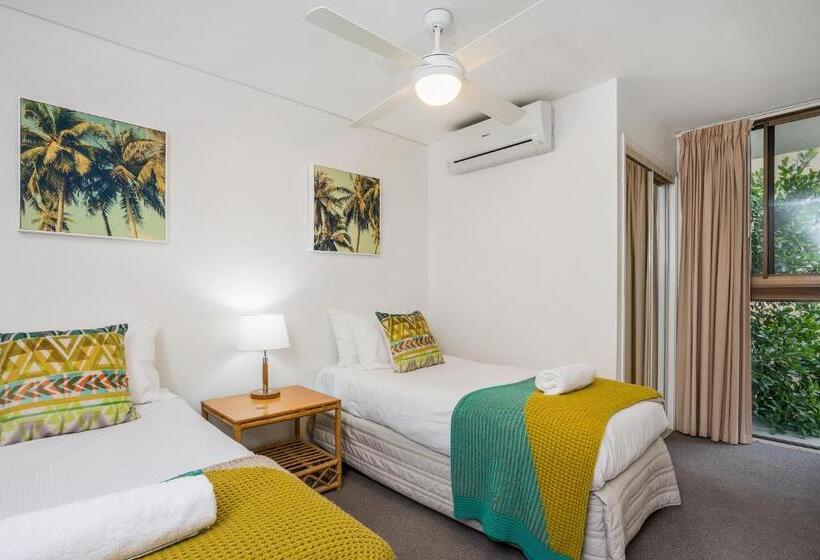 شقة ديلوكس غرفتين نوم مطلة على البحر, Bayview Beachfront Apartments, In Town Right On The Beach