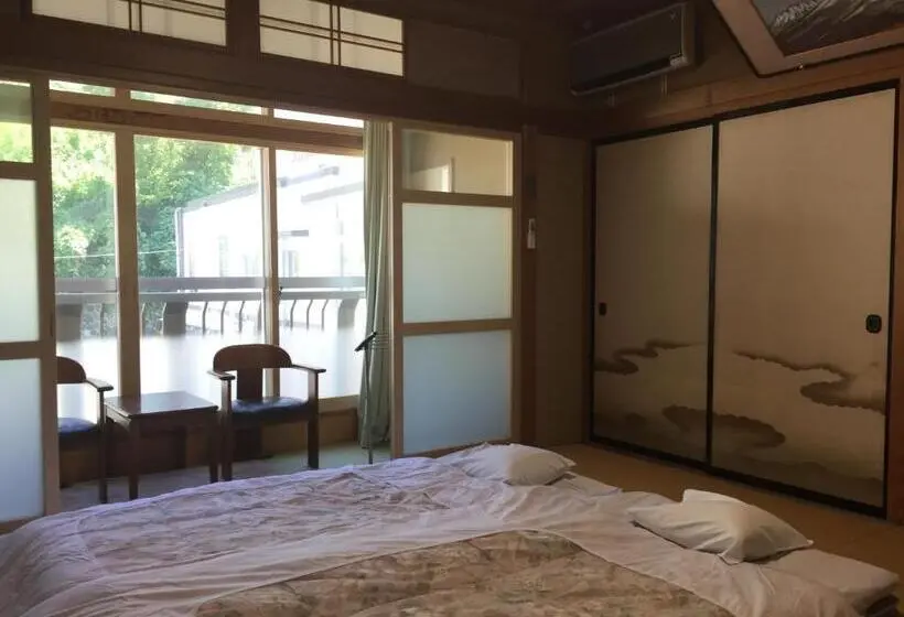 اتاق استاندارد با سرویس بهداشتی مشترک, Daymaruya Ryokan