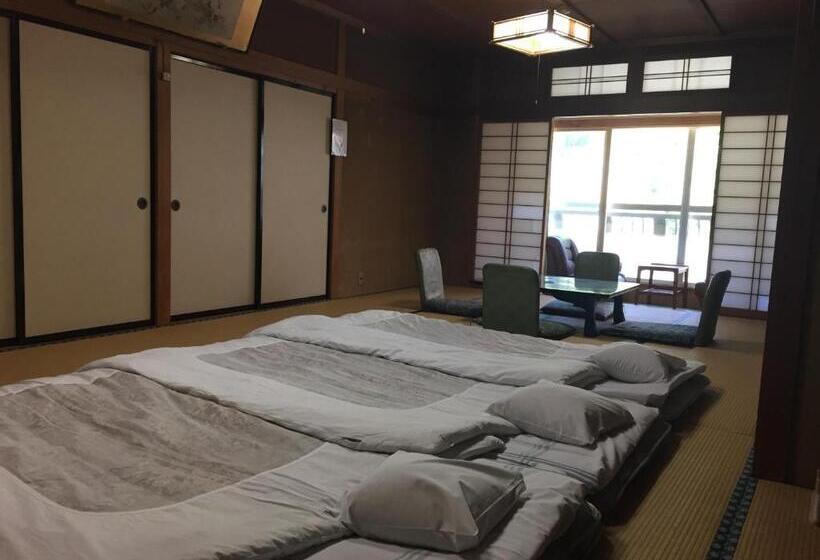 Quarto Familiar, Daymaruya Ryokan
