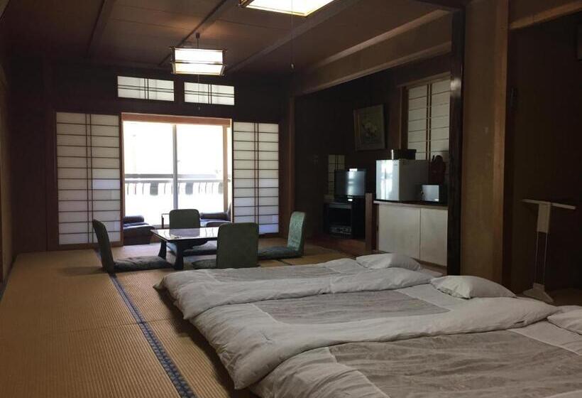 Quarto Familiar, Daymaruya Ryokan