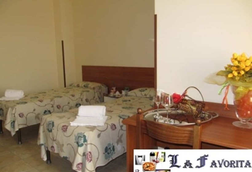 اتاق استاندارد, La Favorita