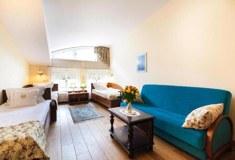 标准三人间, Aparthotel Grodzka 21