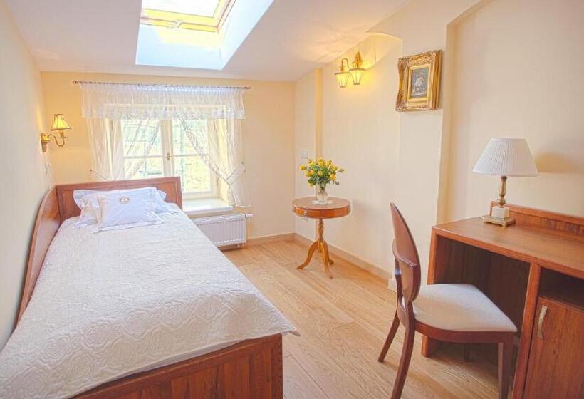 Номер Стандарт Индивидуальный, Aparthotel Grodzka 21