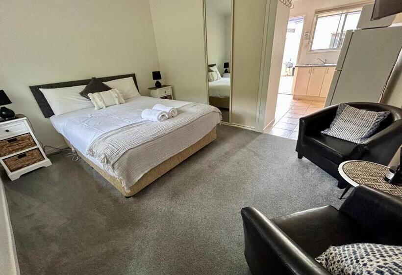 استودیوی استاندارد, Adina Lodge Holiday Apartments