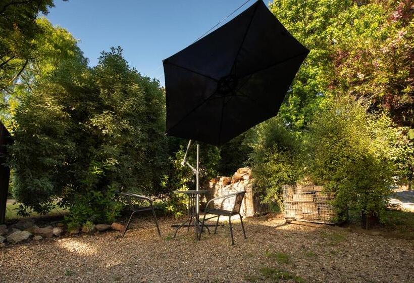 سوئیت با وان آب گرم, Adina Lodge Holiday Apartments