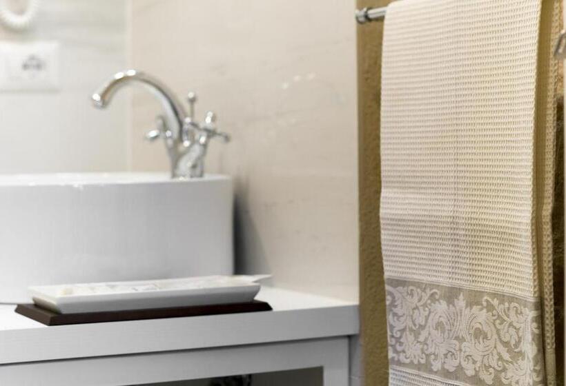 חדר סופריור, Itria Palace