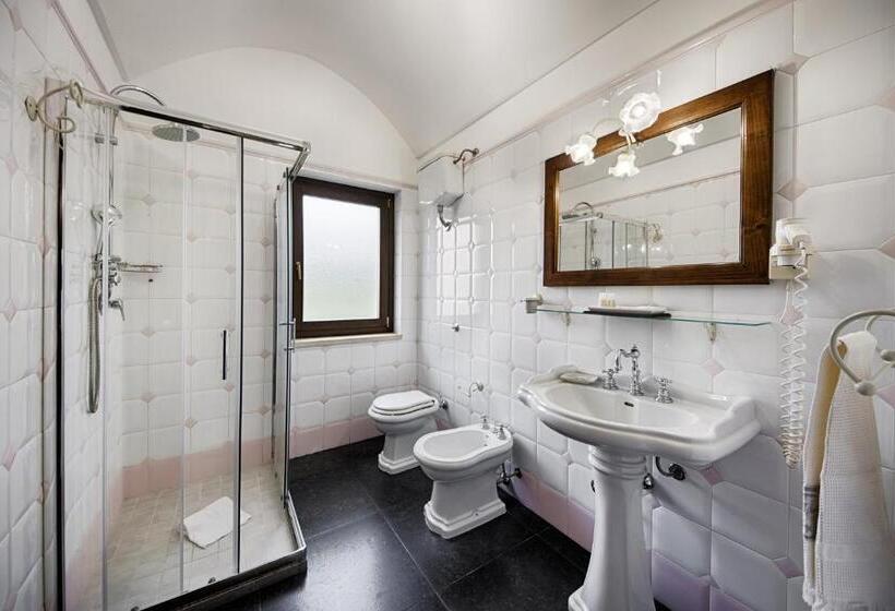 חדר סופריור, Itria Palace