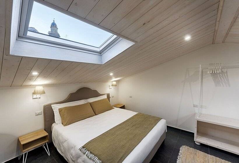 חדר אקונומי, Itria Palace