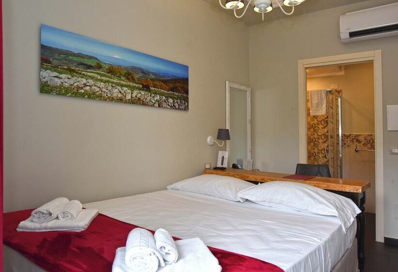 חדר אקונומי יחיד, Itria Palace