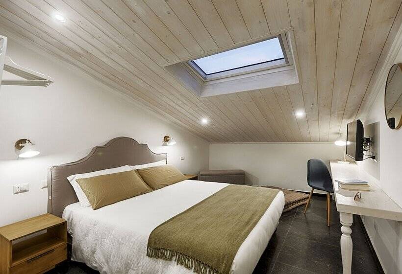 חדר אקונומי יחיד, Itria Palace