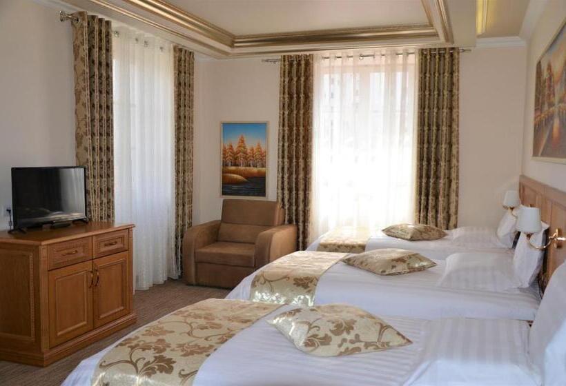 غرفة قياسية ثلاثية, Boka