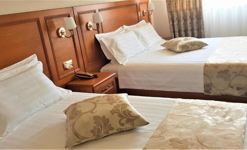 غرفة ديلوكس عائلية, Boka